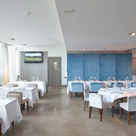 Aparthotel Nau Salgados Lagoas 4*