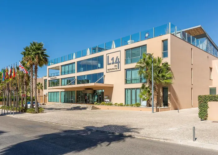 Nau Salgados Lagoas Aparthotel