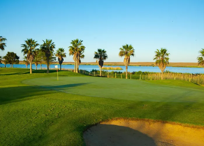 Nau Salgados Lagoas Aparthotel 4*