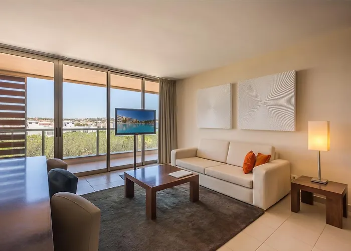 Nau Salgados Lagoas 아파트호텔