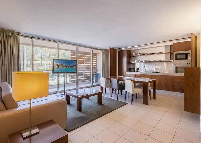 Nau Salgados Lagoas 4*