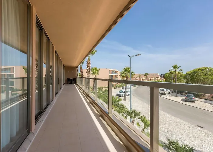 Nau Salgados Lagoas 아파트호텔 알부페이라