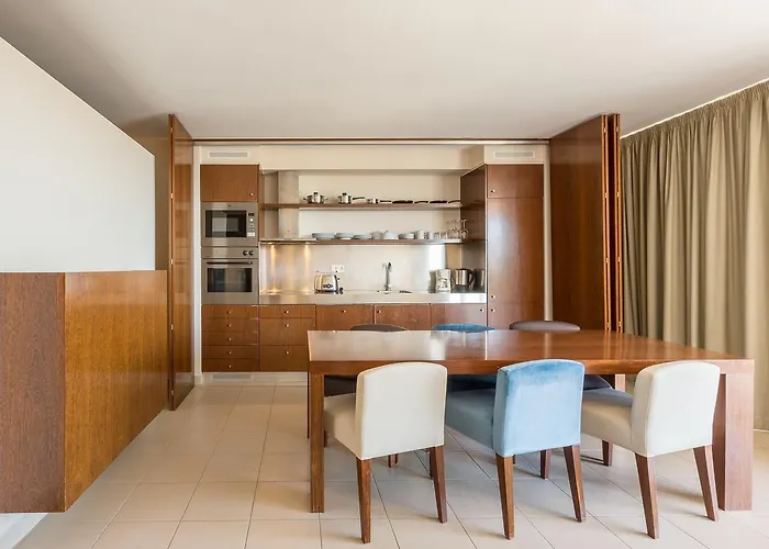 Nau Salgados Lagoas 4* Албуфейра