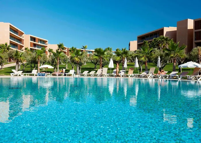 Hotel apartamentowy Nau Salgados Lagoas 4*